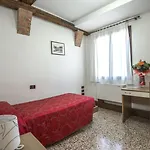 كازا سانت اندريا فندق مبيت وإفطار 2*