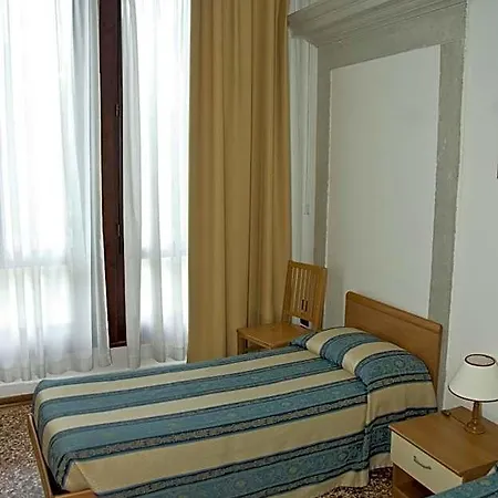 Casa Sant'andrea Bed & Breakfast 2*