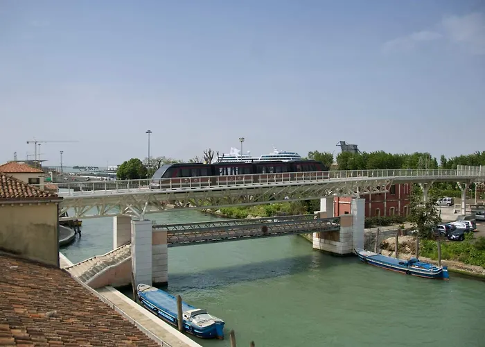 Casa Sant'andrea לינה וארוחת בוקר