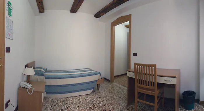 Casa Sant'andrea לינה וארוחת בוקר ונציה